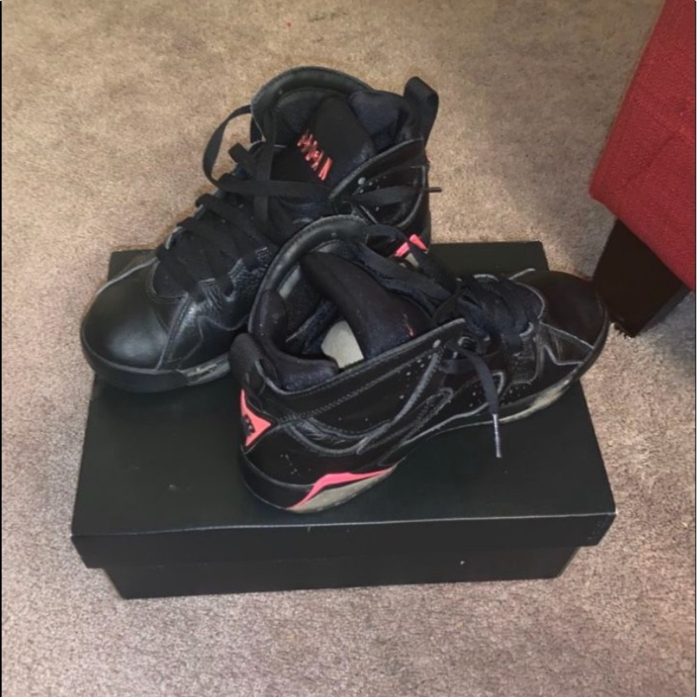 Air Jordan Retro 6 BG